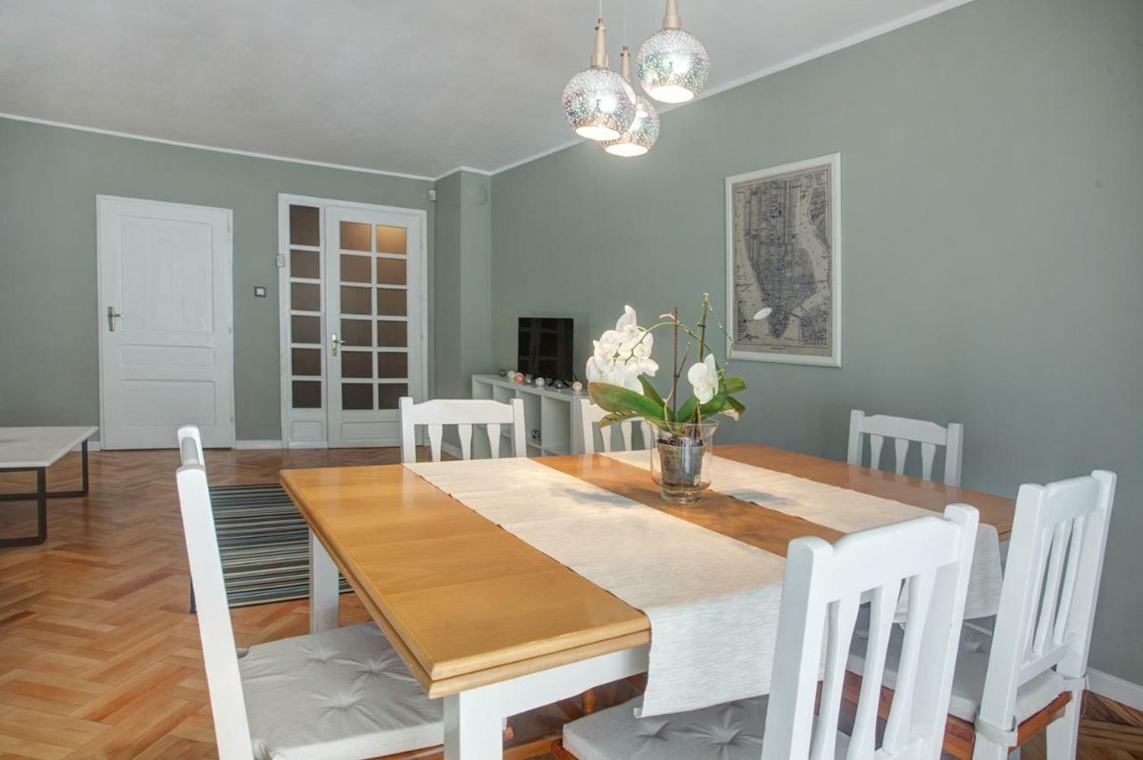 Spacious Flat Close To The American Embassy Sofya Dış mekan fotoğraf
