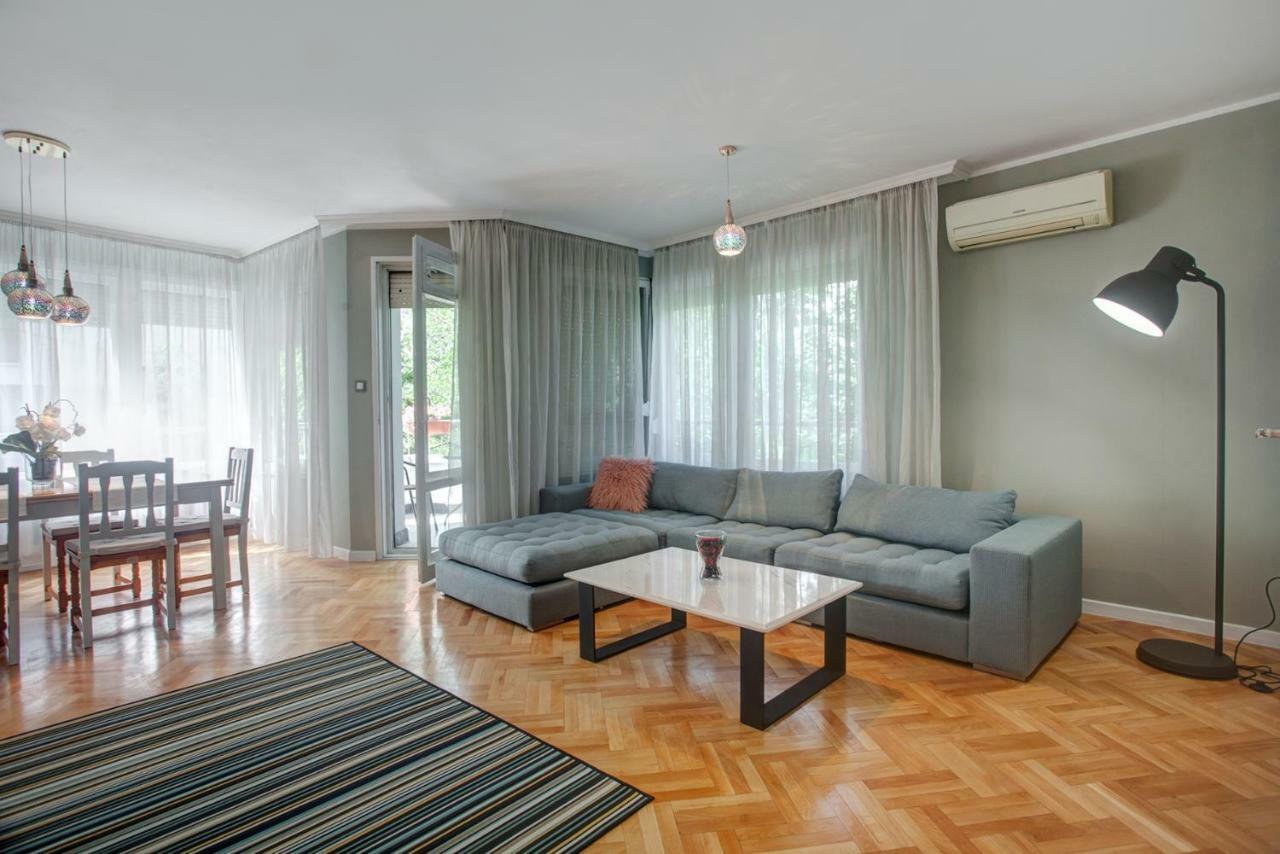 Spacious Flat Close To The American Embassy Sofya Dış mekan fotoğraf